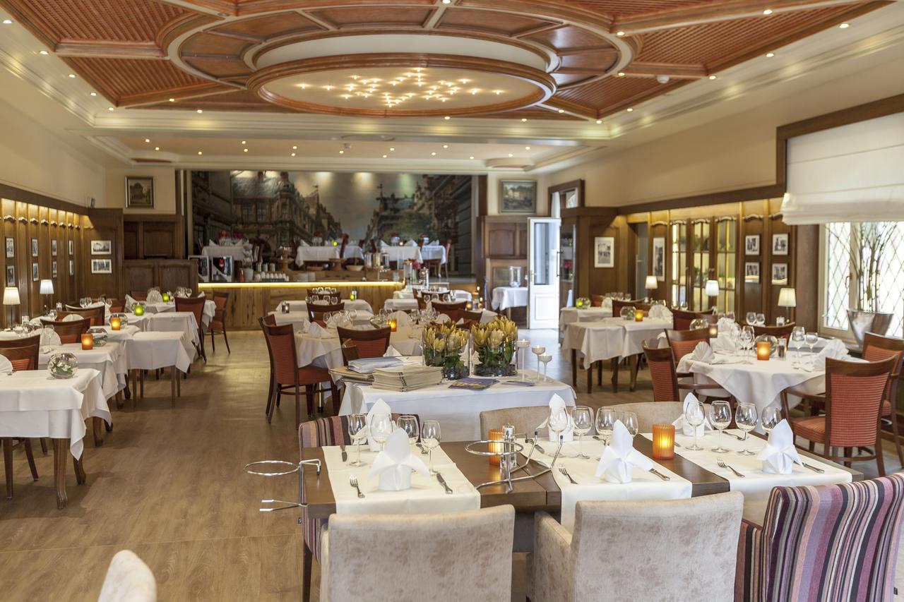 Hotel - Restaurant " Victor Hugo" Vianden Ngoại thất bức ảnh